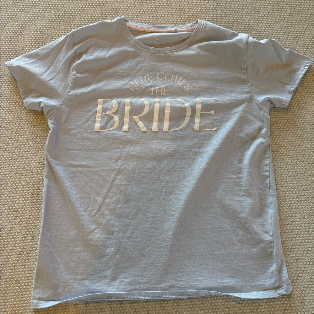 Gray 'Here Comes the Bride' T-Shirt